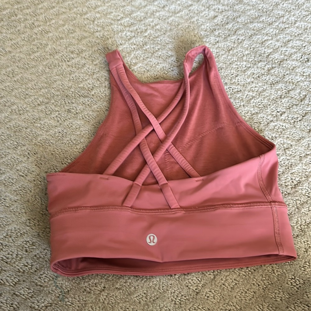 Lululemon sports bra